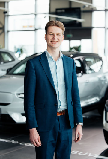 werknemer voor de auto