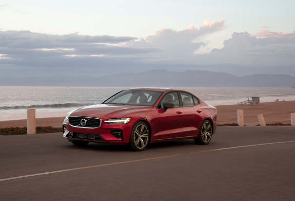Volvo beperkt topsnelheid alle modellen om gevaar van te hard rijden te benadukken